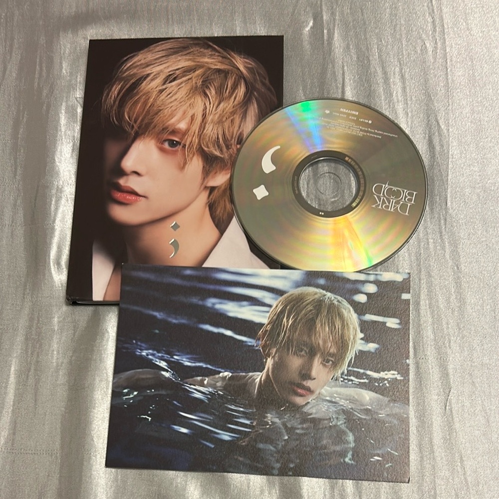 Dark Blood Album by Enhypen (Engene Ver.)